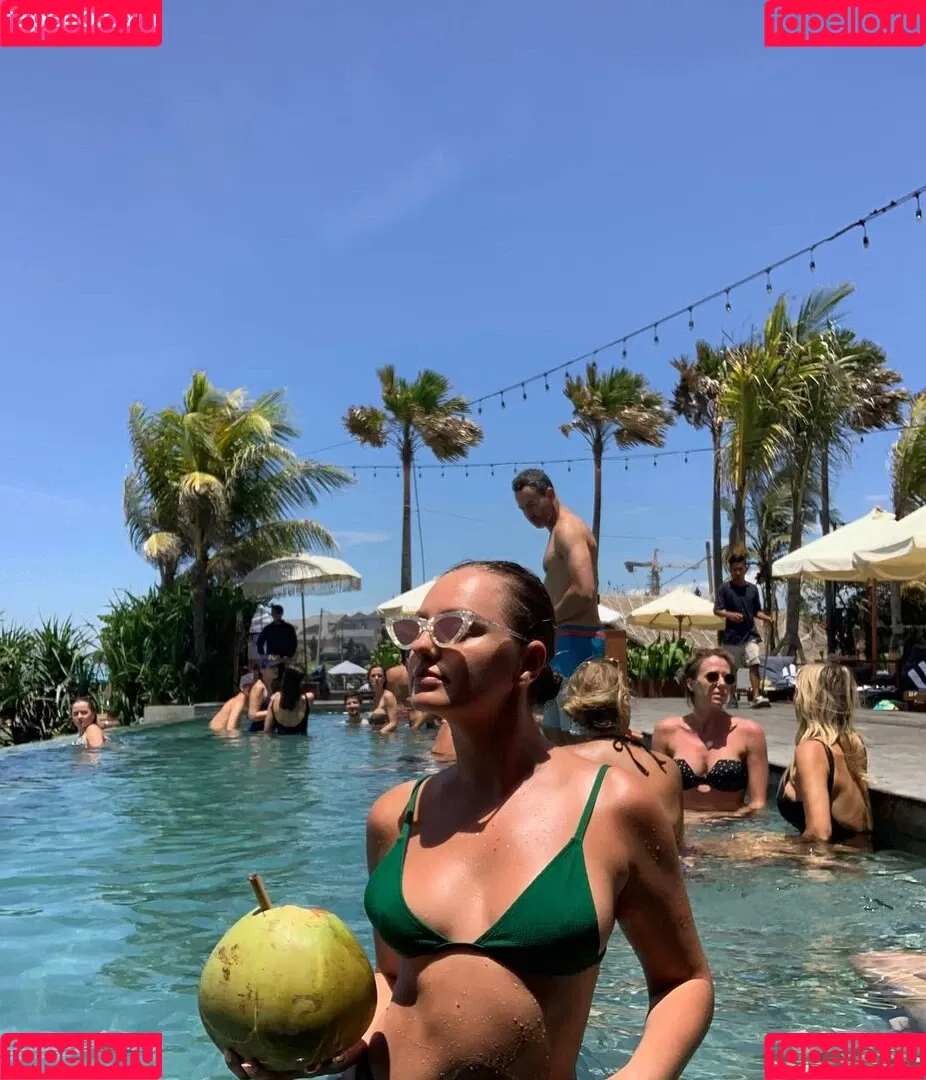 Alexandra Stan / alexandrastan Onlyfans Photo Gallery 