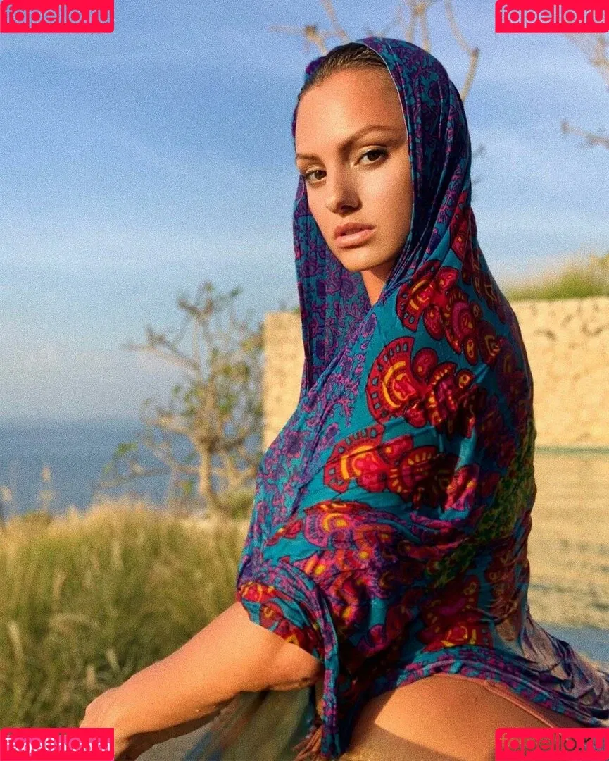 Alexandra Stan / alexandrastan Onlyfans Photo Gallery 