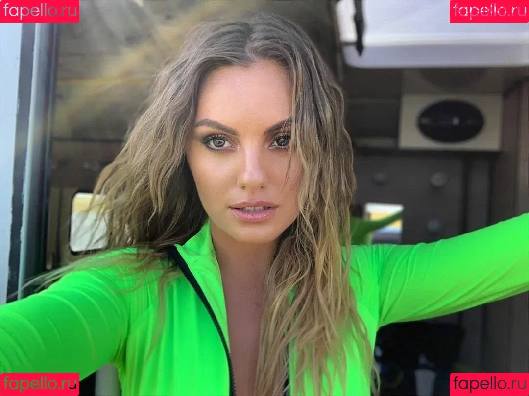 Alexandra Stan / alexandrastan Onlyfans Photo Gallery 