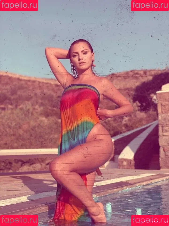 Alexandra Stan / alexandrastan Onlyfans Photo Gallery 