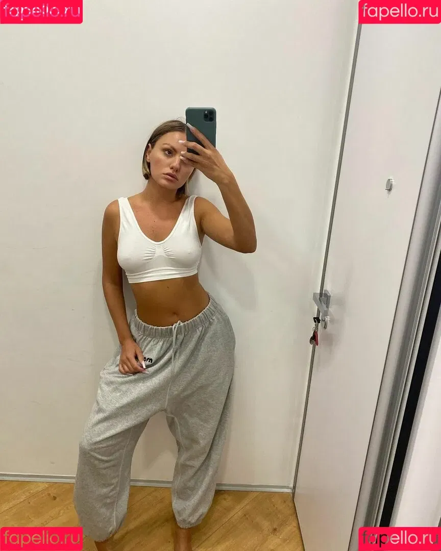 Alexandra Stan / alexandrastan Onlyfans Photo Gallery 
