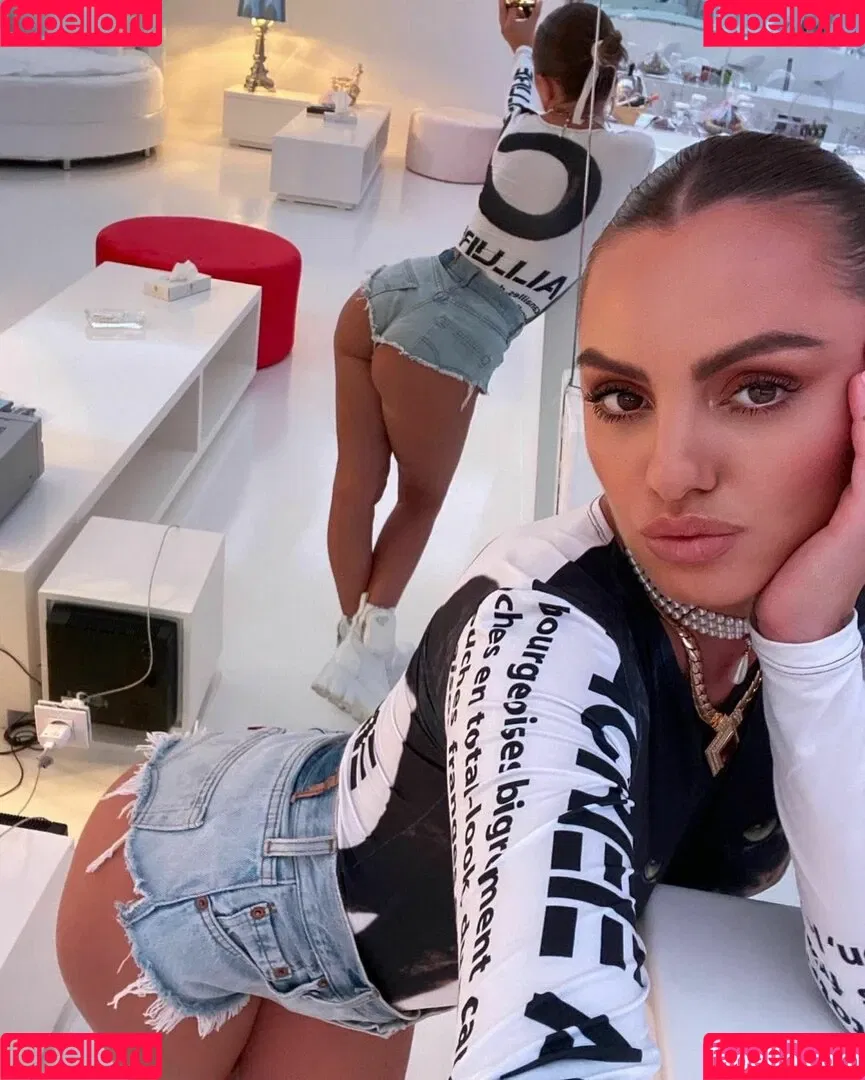 Alexandra Stan / alexandrastan Onlyfans Photo Gallery 