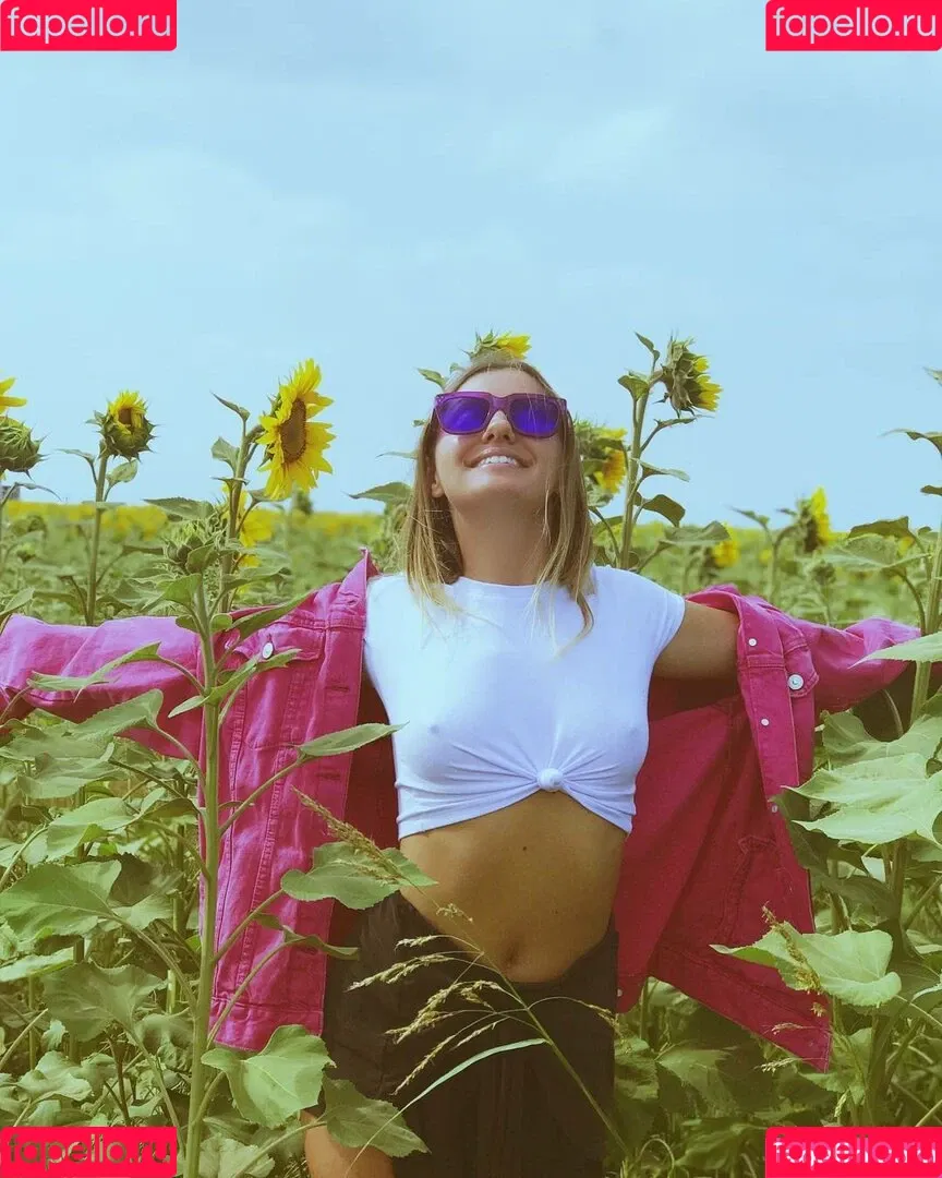 Alexandra Stan / alexandrastan Onlyfans Photo Gallery 