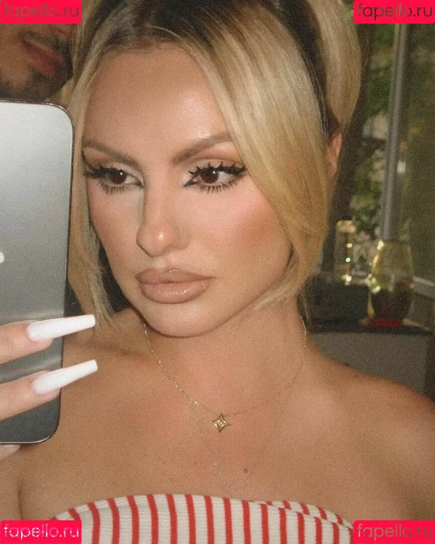 Alexandra Stan / alexandrastan Onlyfans Photo Gallery 