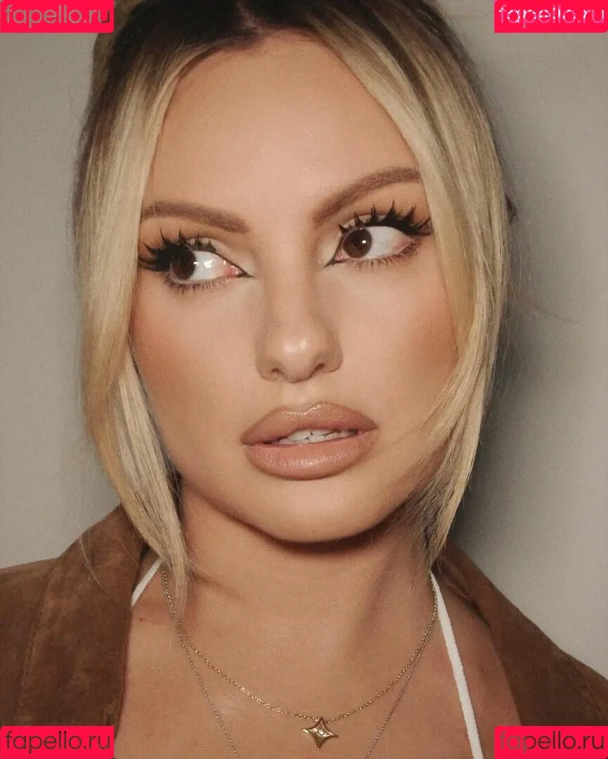Alexandra Stan / alexandrastan Onlyfans Photo Gallery 