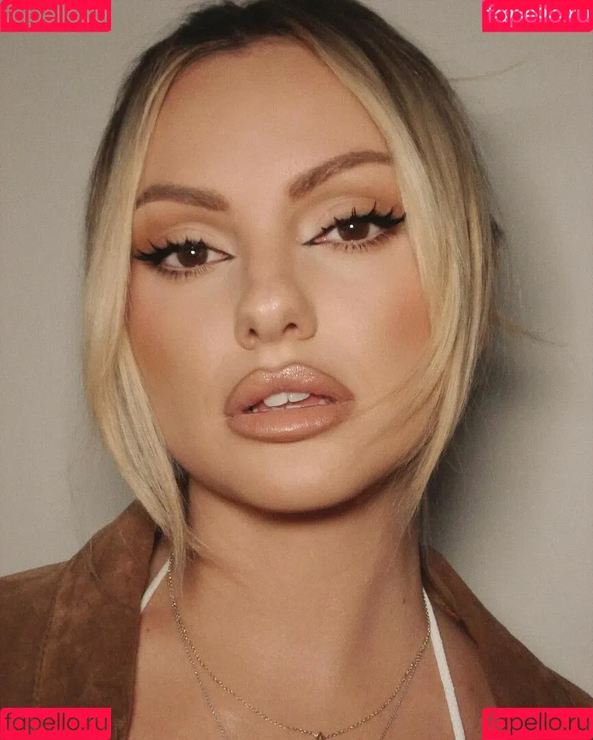 Alexandra Stan / alexandrastan Onlyfans Photo Gallery 