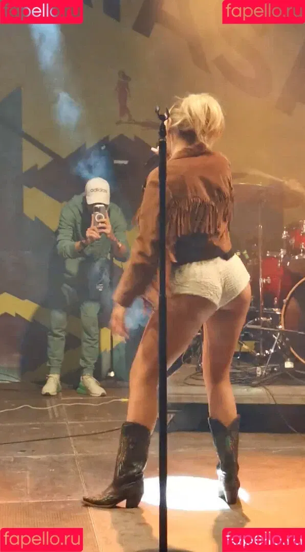 Alexandra Stan / alexandrastan Onlyfans Photo Gallery 