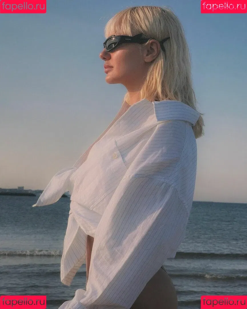 Alexandra Stan / alexandrastan Onlyfans Photo Gallery 