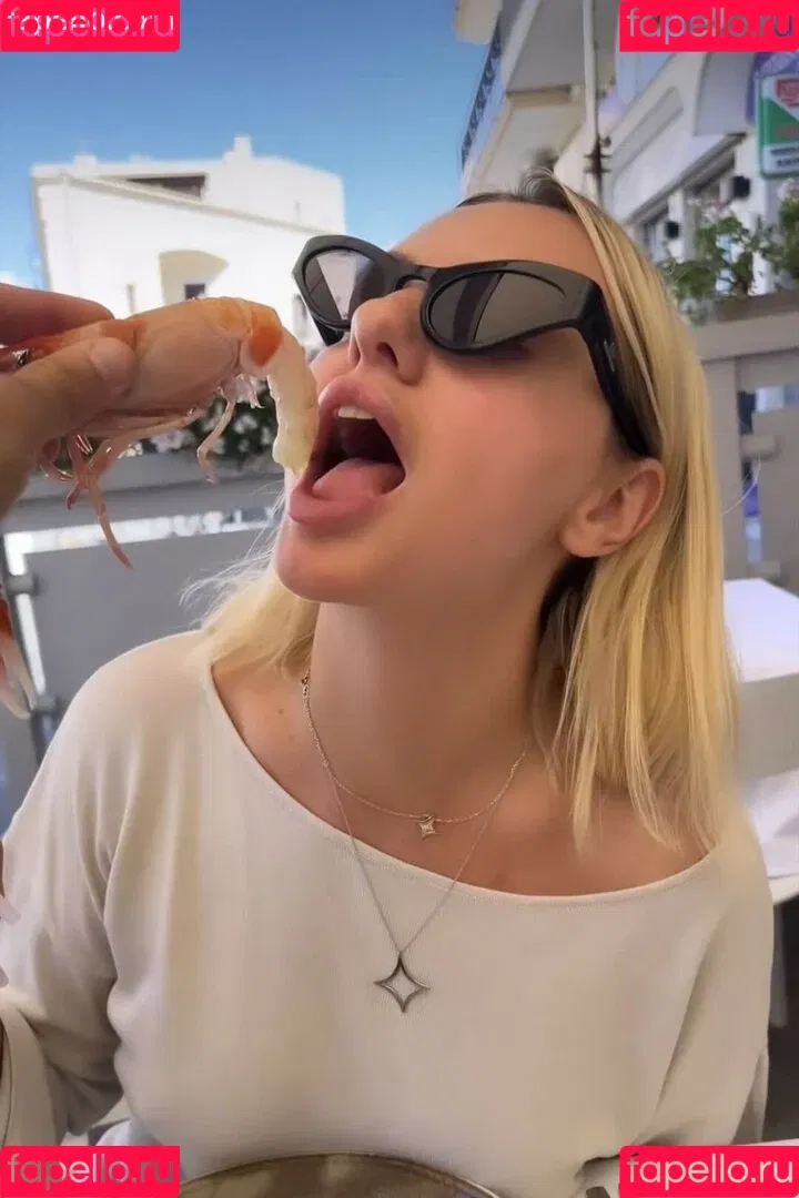 Alexandra Stan / alexandrastan Onlyfans Photo Gallery 