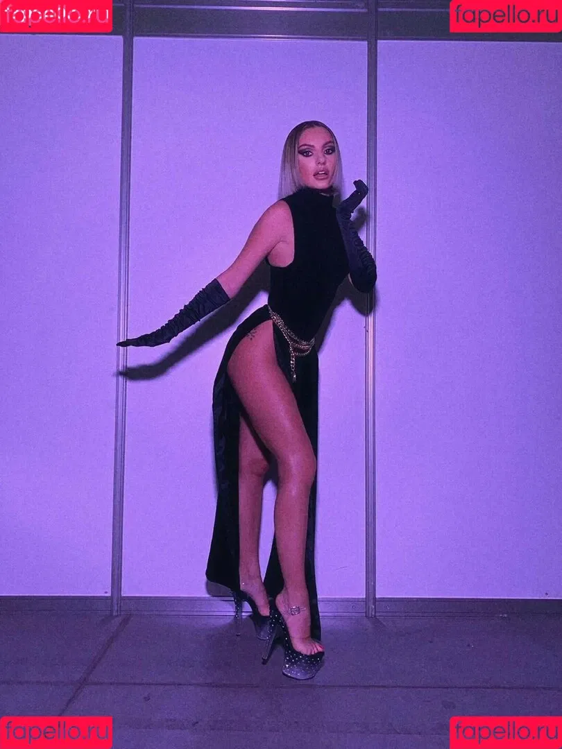 Alexandra Stan / alexandrastan Onlyfans Photo Gallery 