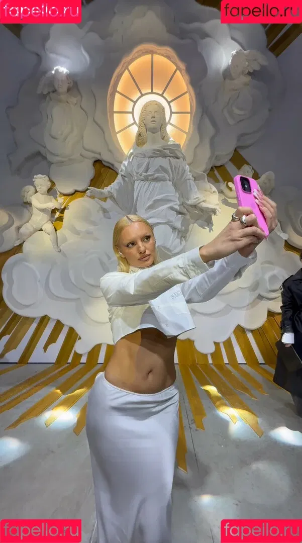 Alexandra Stan / alexandrastan Onlyfans Photo Gallery 