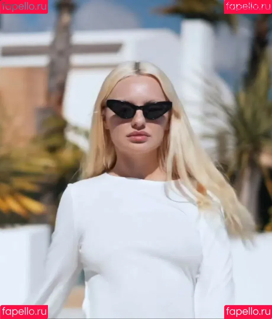 Alexandra Stan / alexandrastan Onlyfans Photo Gallery 