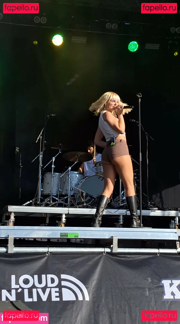 Alexandra Stan / alexandrastan Onlyfans Photo Gallery 