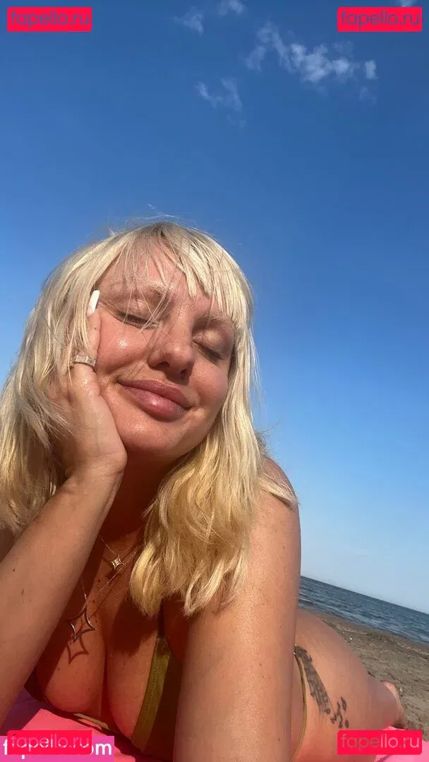 Alexandra Stan / alexandrastan Onlyfans Photo Gallery 