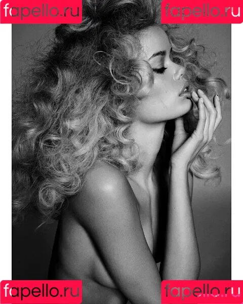 Frida Aasen / frida_aasen Onlyfans Photo Gallery 