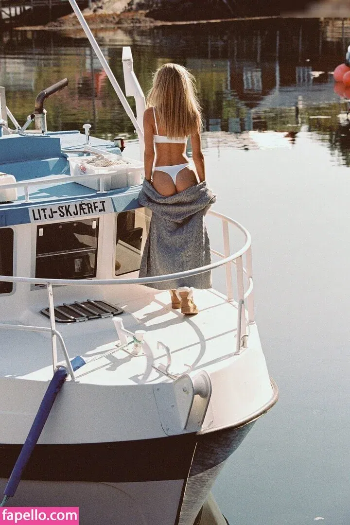 Frida Aasen / frida_aasen Onlyfans Photo Gallery 