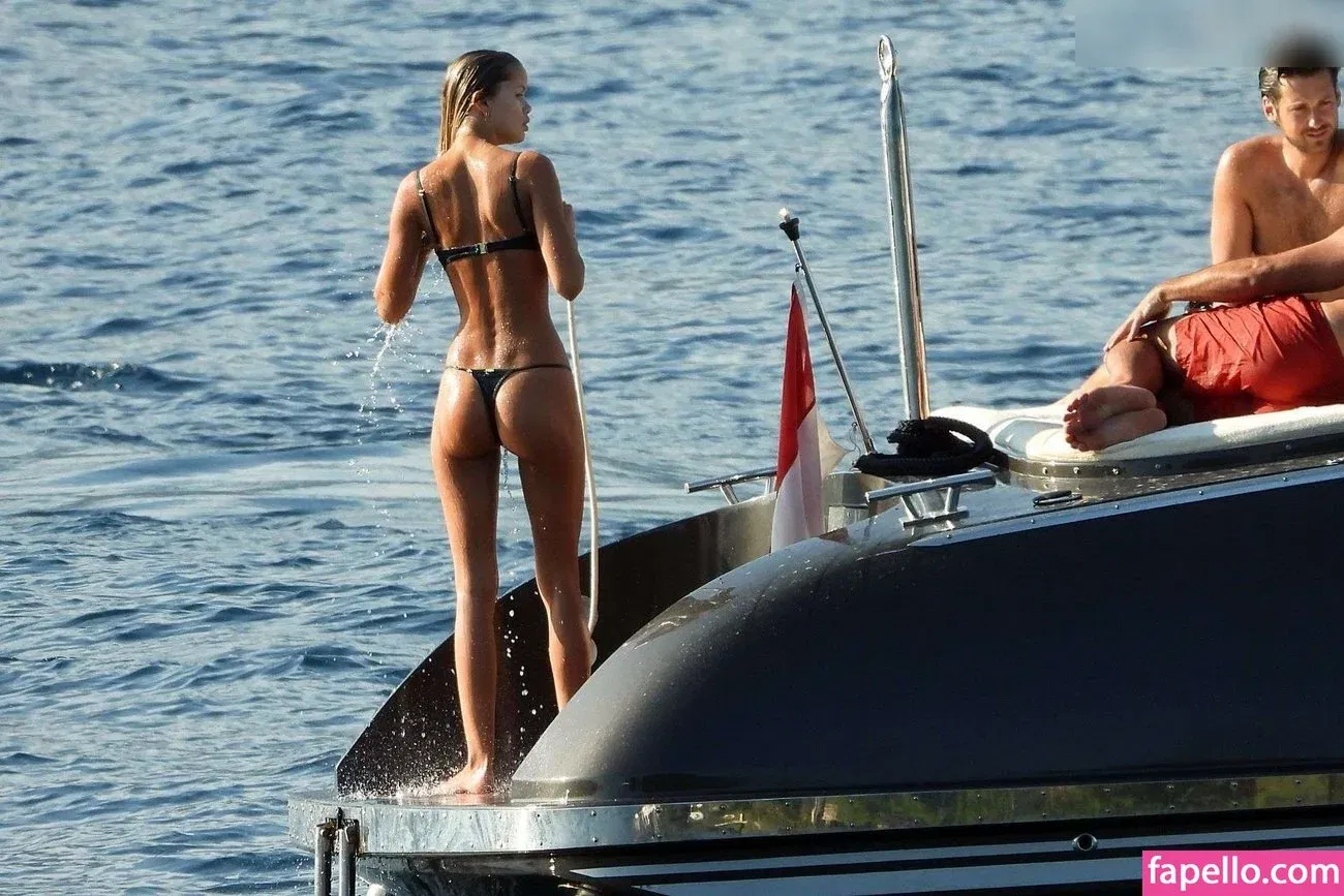 Frida Aasen / frida_aasen Onlyfans Photo Gallery 