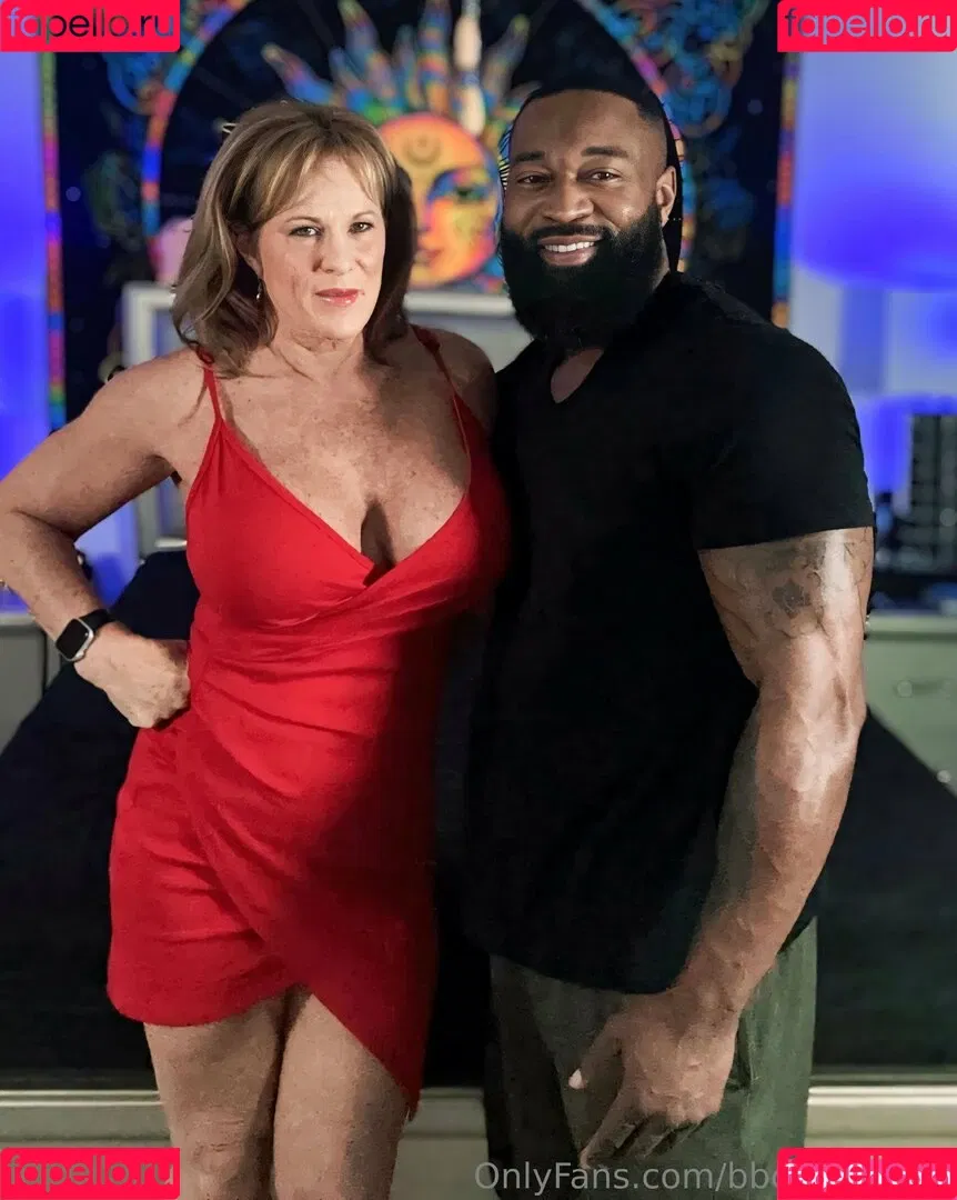 bbcloveslana / withloveleena Onlyfans Photo Gallery 