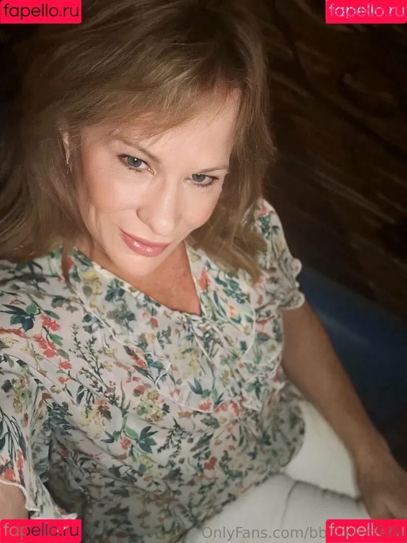 bbcloveslana / withloveleena Onlyfans Photo Gallery 