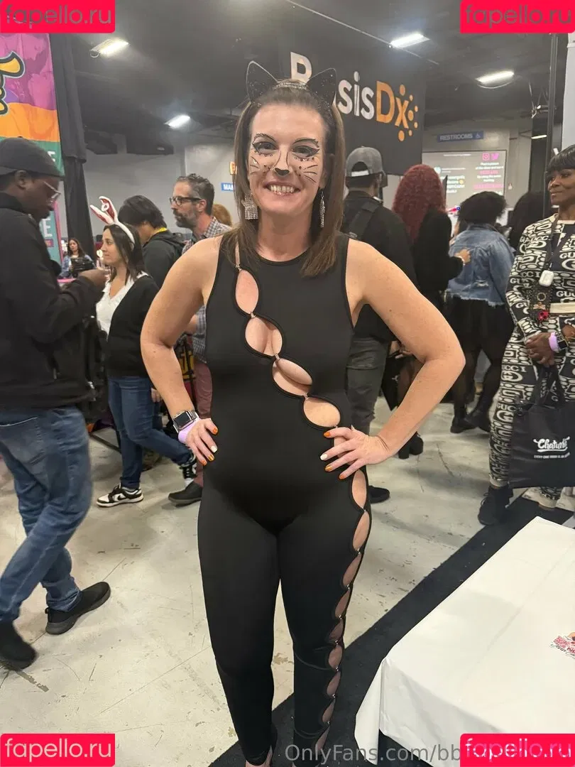 bbcloveslana / withloveleena Onlyfans Photo Gallery 