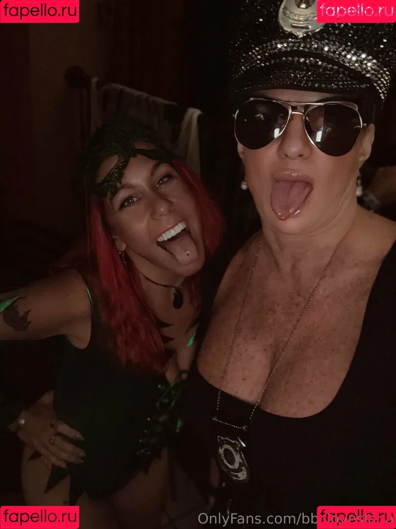 bbcloveslana / withloveleena Onlyfans Photo Gallery 