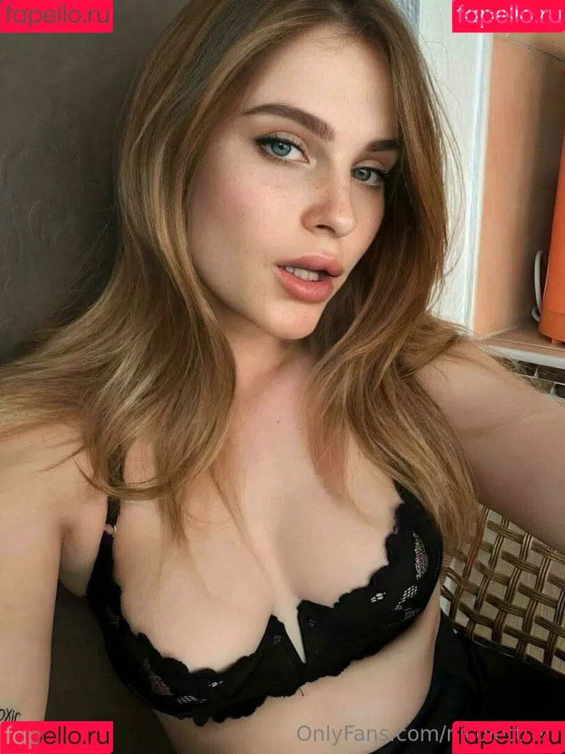 nicolettte.m / nicolettten Onlyfans Photo Gallery 