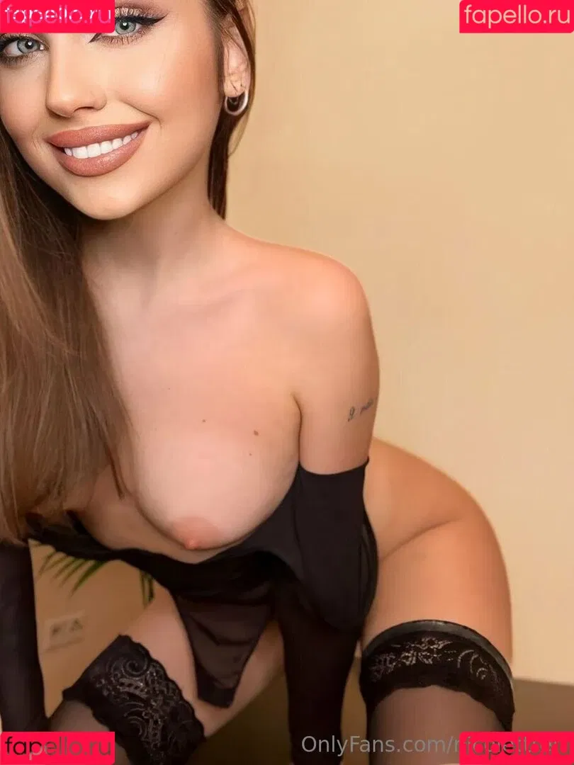 nicolettte.m / nicolettten Onlyfans Photo Gallery 