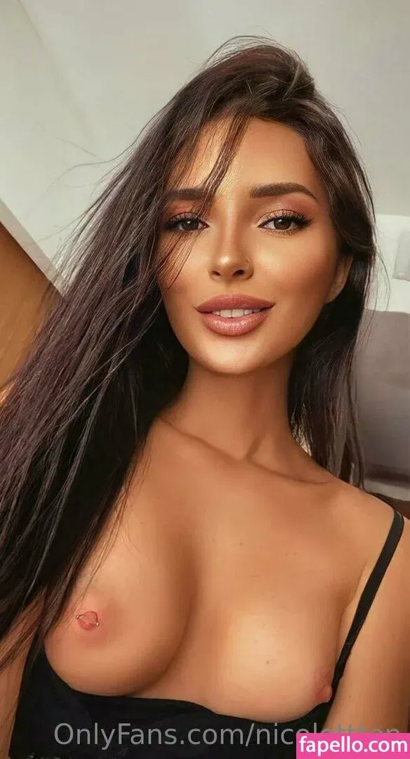 nicolettte.m / nicolettten Onlyfans Photo Gallery 