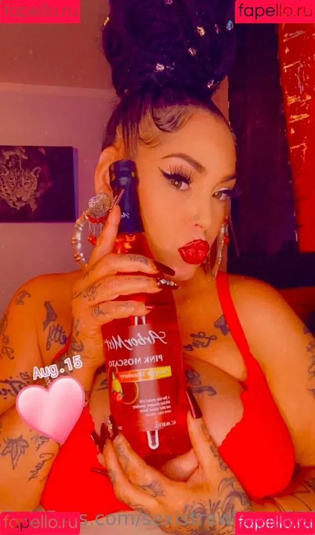fit_babe11 / sexistrawberry5611 Onlyfans Photo Gallery 