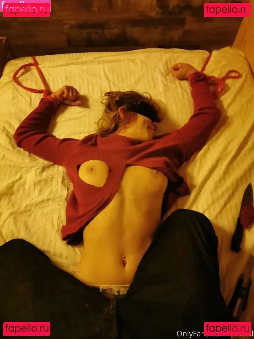 evaveil Onlyfans Photo Gallery 