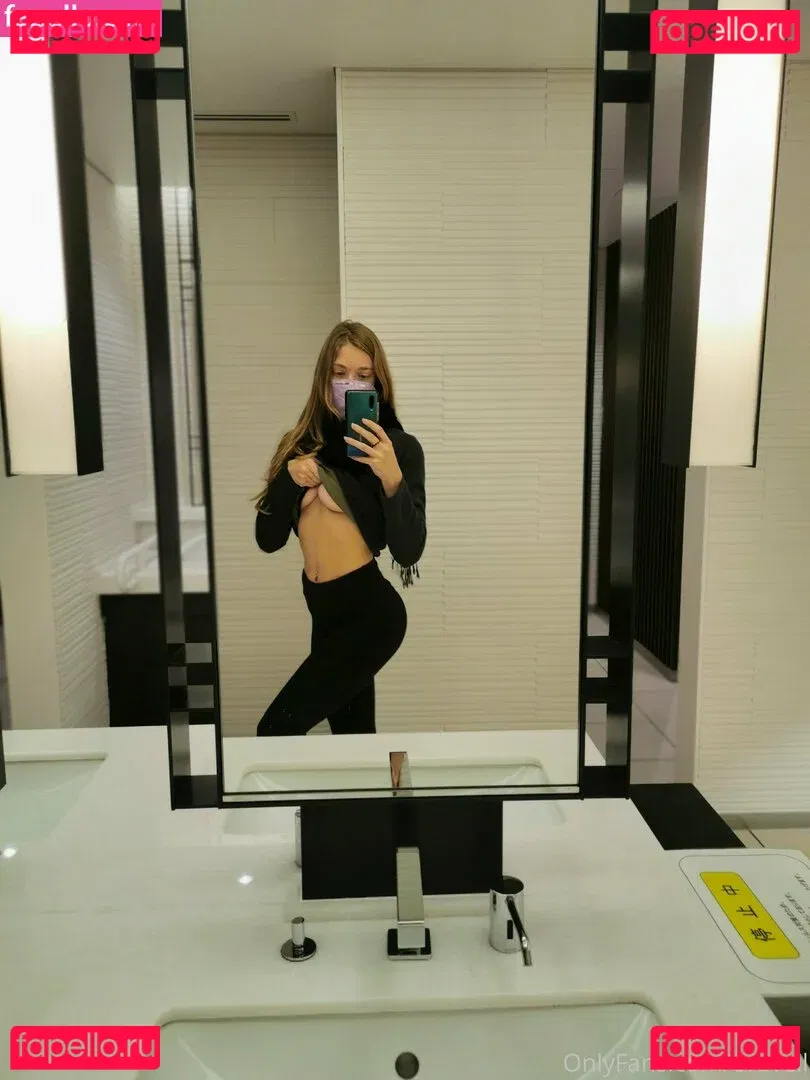 evaveil Onlyfans Photo Gallery 