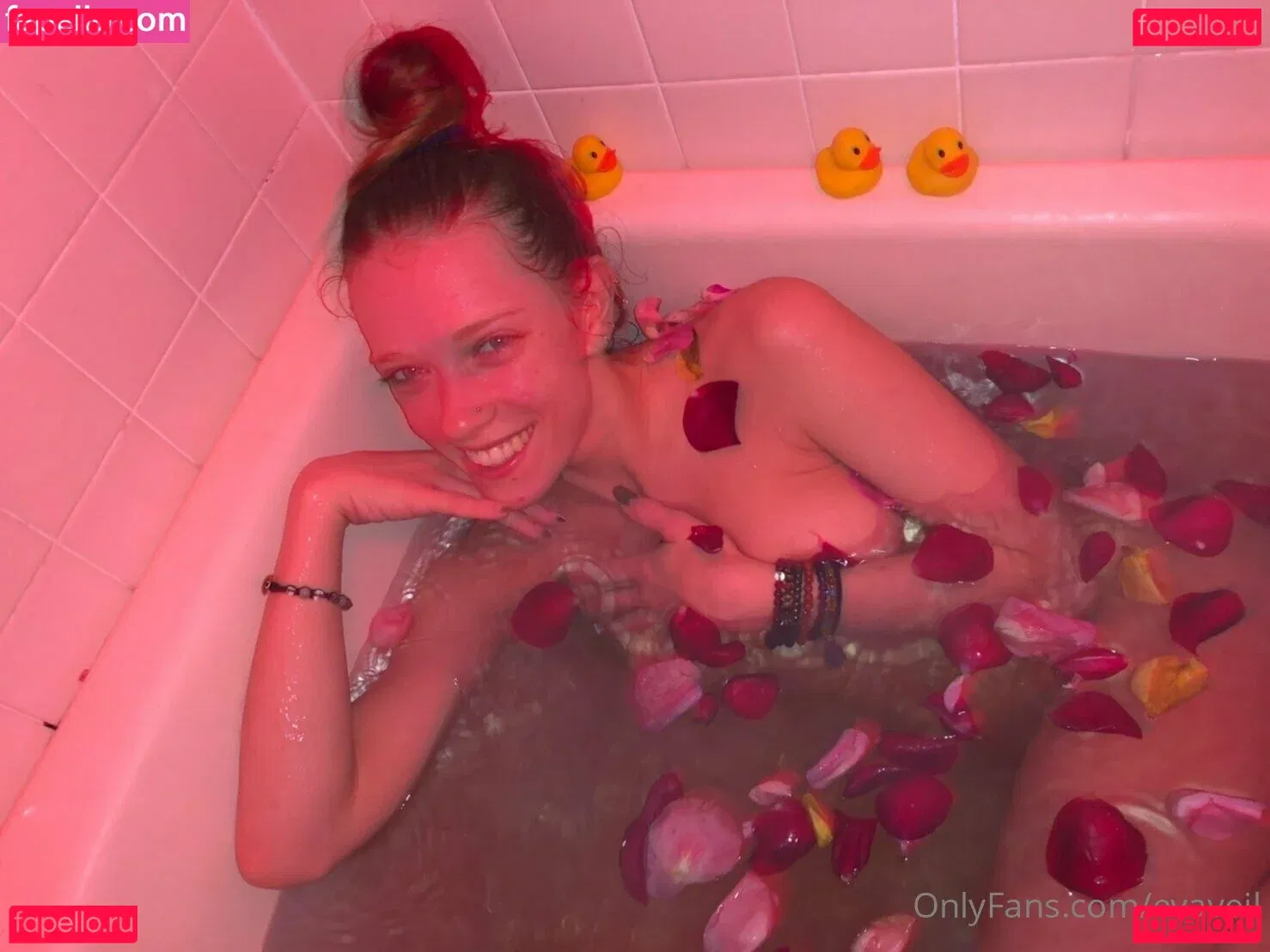 evaveil Onlyfans Photo Gallery 