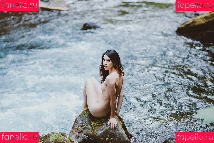 Robin Mae / Robinmae / hiirobinmae Onlyfans Photo Gallery 