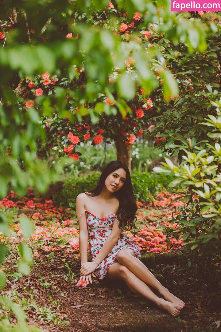 Robin Mae / Robinmae / hiirobinmae Onlyfans Photo Gallery 