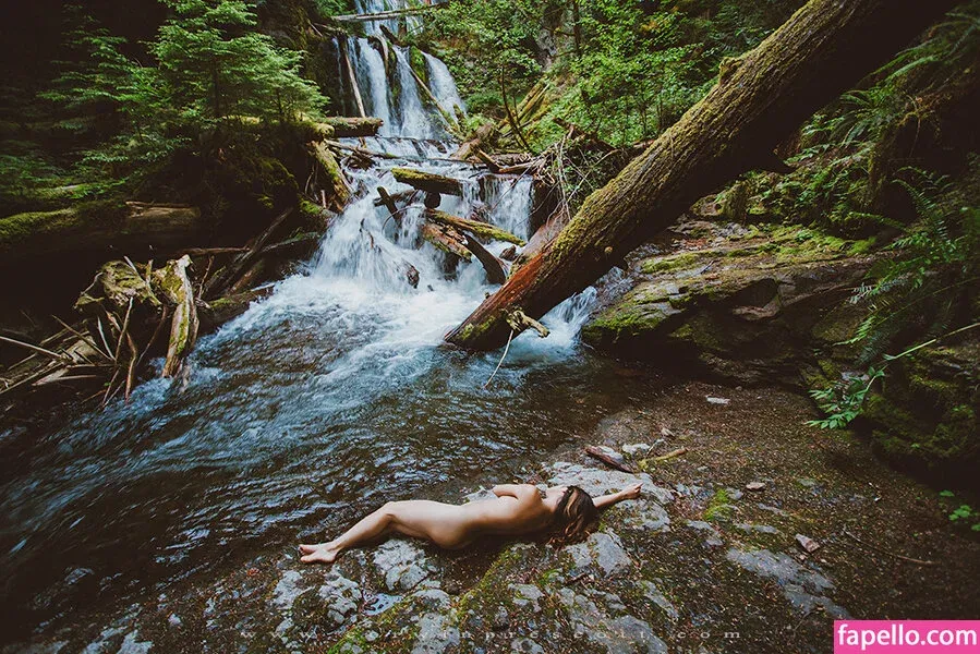 Robin Mae / Robinmae / hiirobinmae Onlyfans Photo Gallery 