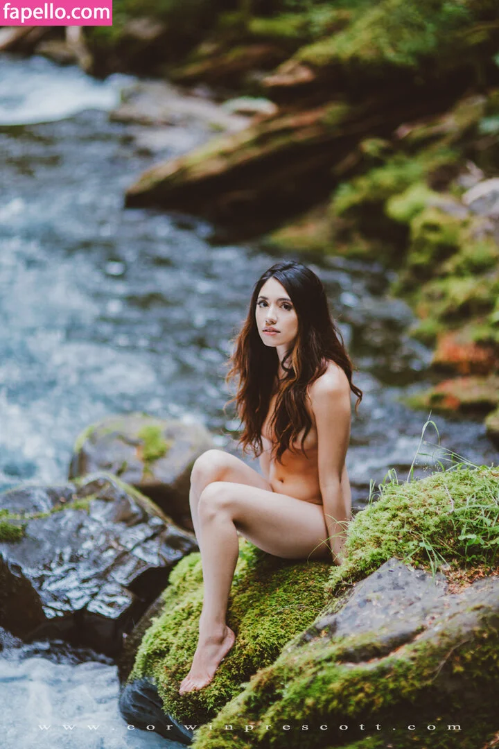 Robin Mae / Robinmae / hiirobinmae Onlyfans Photo Gallery 