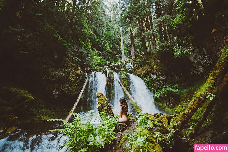 Robin Mae / Robinmae / hiirobinmae Onlyfans Photo Gallery 