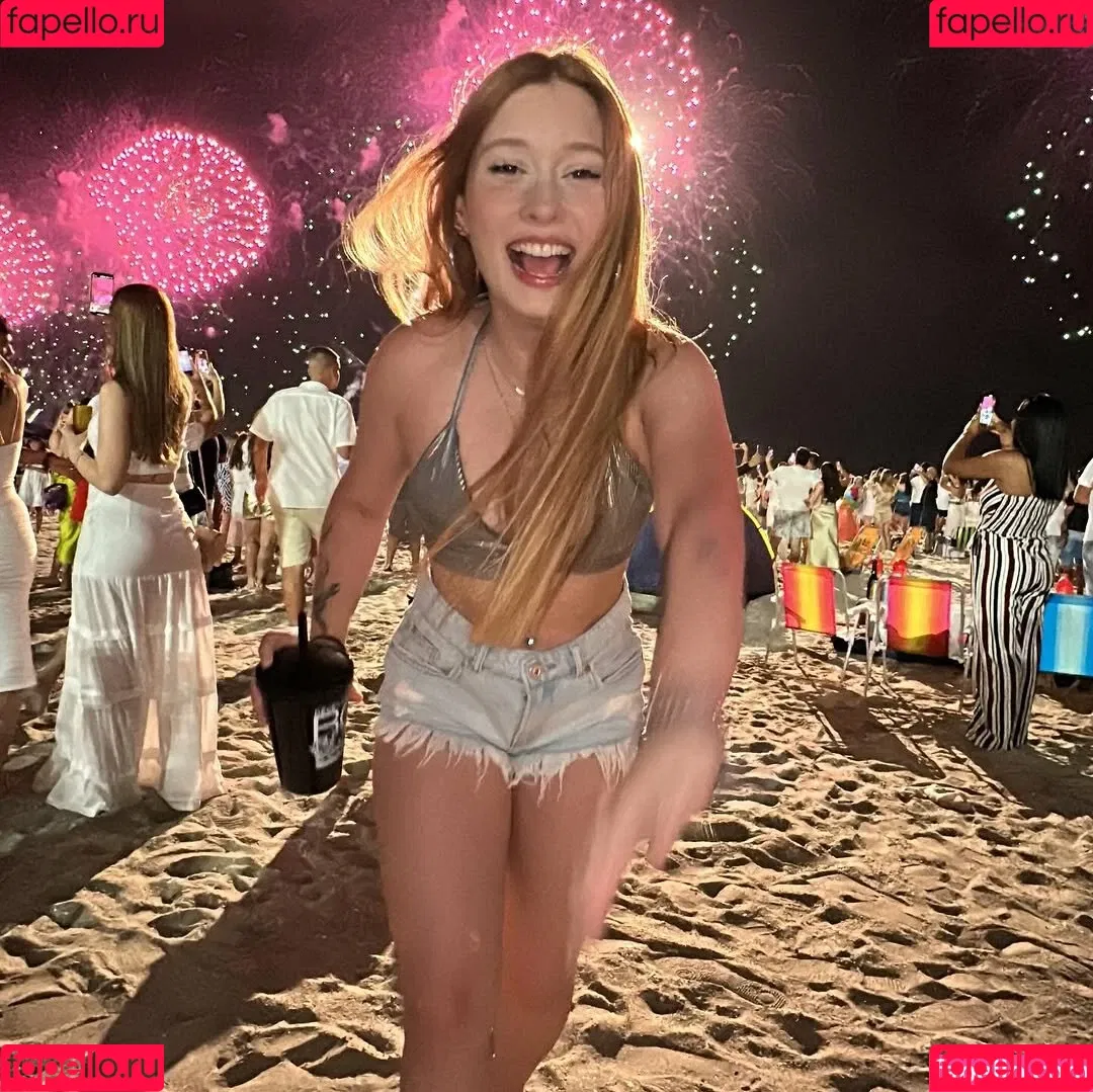 Camilleadrt / Namorada do NautaMC / candidlycam / mille Onlyfans Photo Gallery 