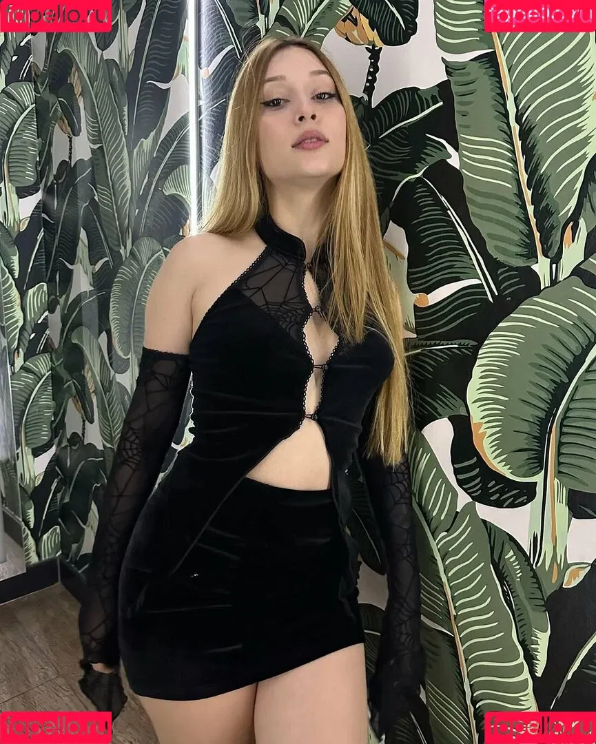 Camilleadrt / Namorada do NautaMC / candidlycam / mille Onlyfans Photo Gallery 