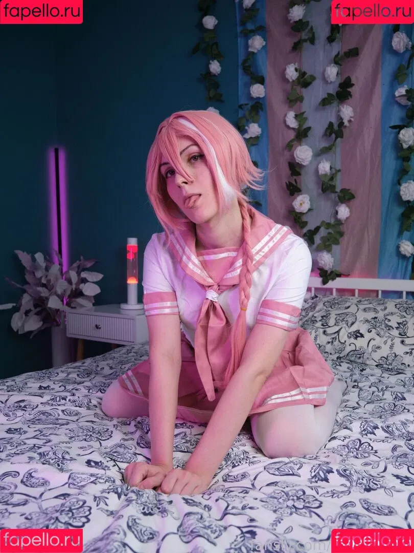 aliceredfox / redfox.alice Onlyfans Photo Gallery 