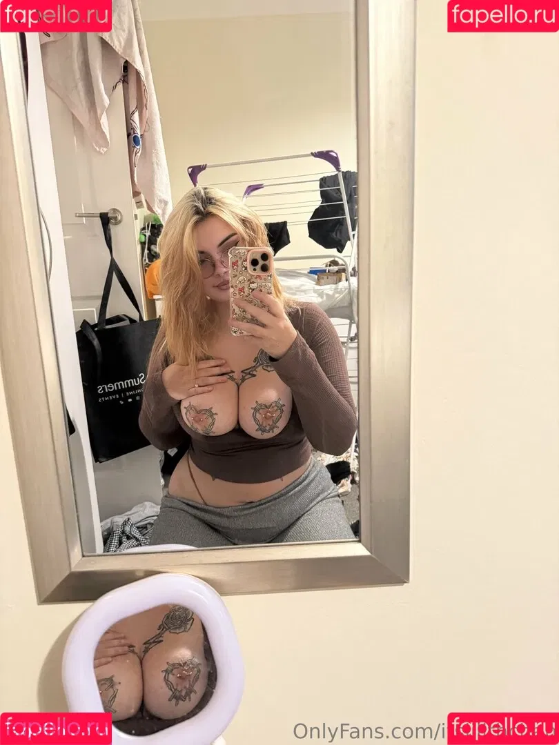 Itslilithchan Onlyfans Photo Gallery 