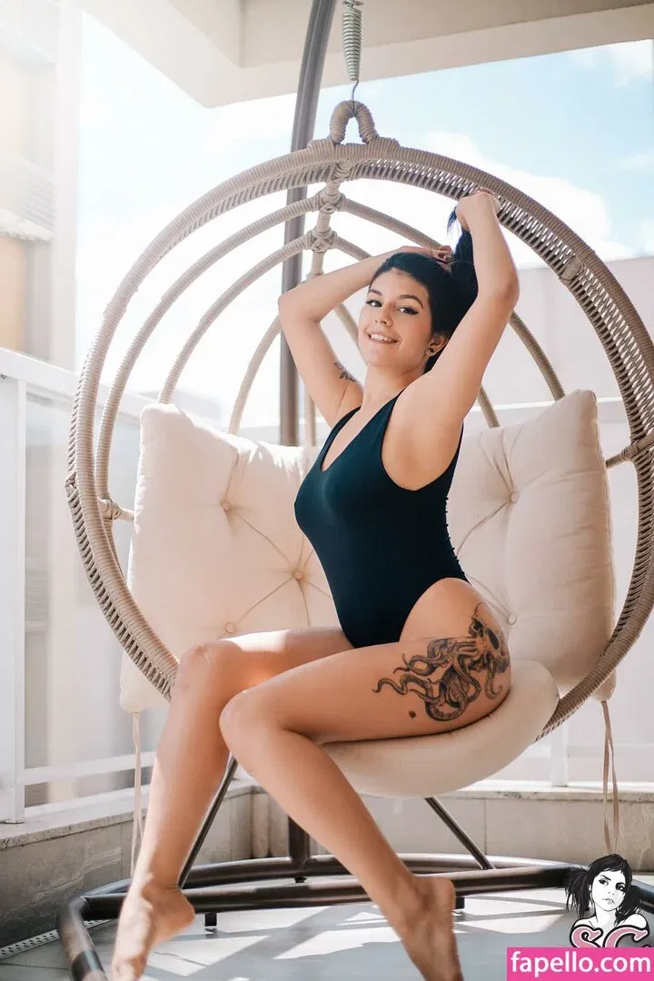 Dome Vélez Onlyfans Photo Gallery 