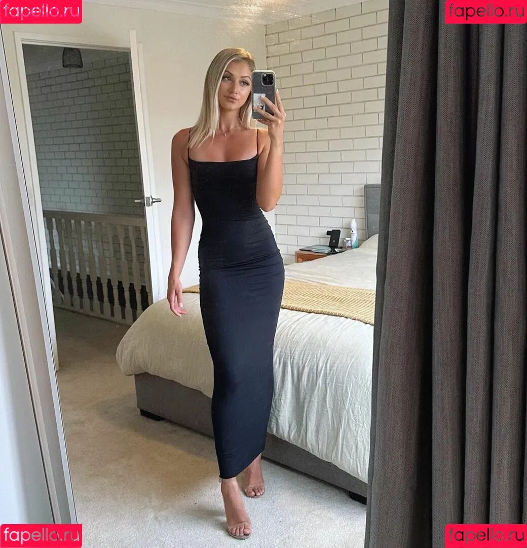 Little Blondie / itsemilygrace__ / itslittle_em Onlyfans Photo Gallery 