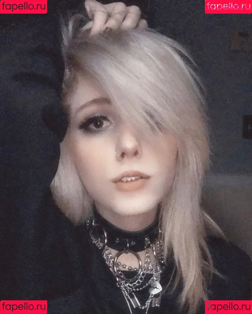 evie_angel / kittyblad3_ / saltxbunn1e Onlyfans Photo Gallery 