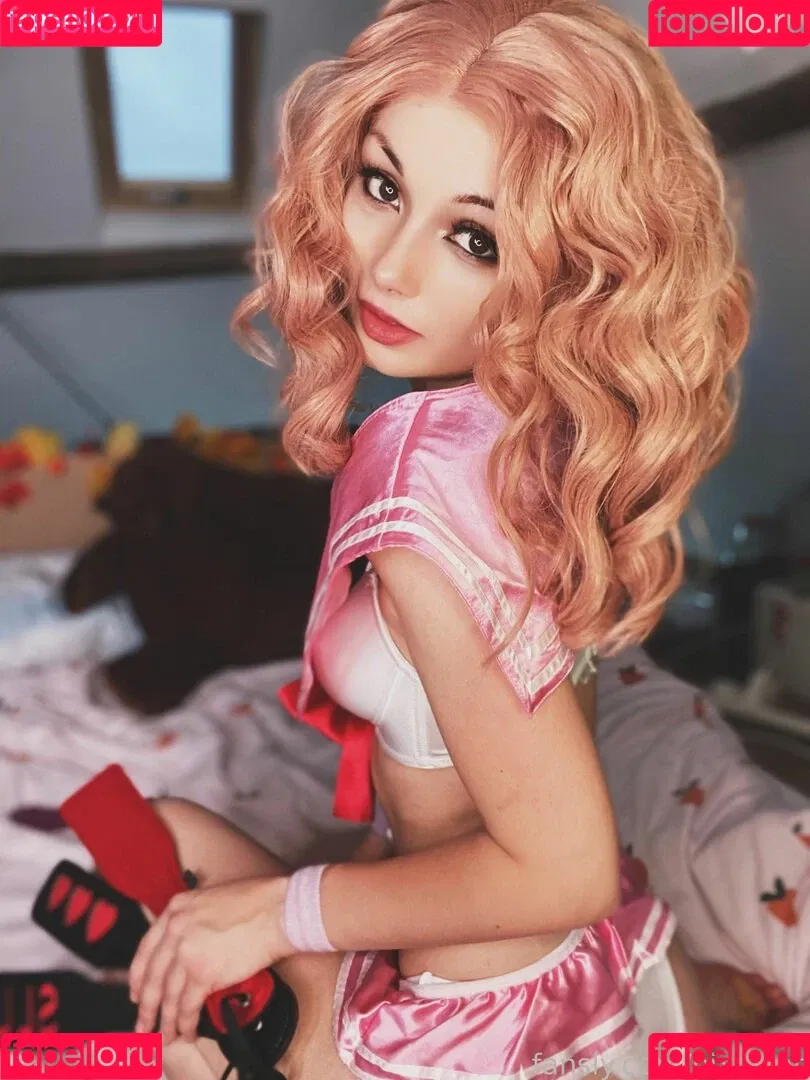 Pixiecat / pixiecatofficial / pixiiecat Onlyfans Photo Gallery 