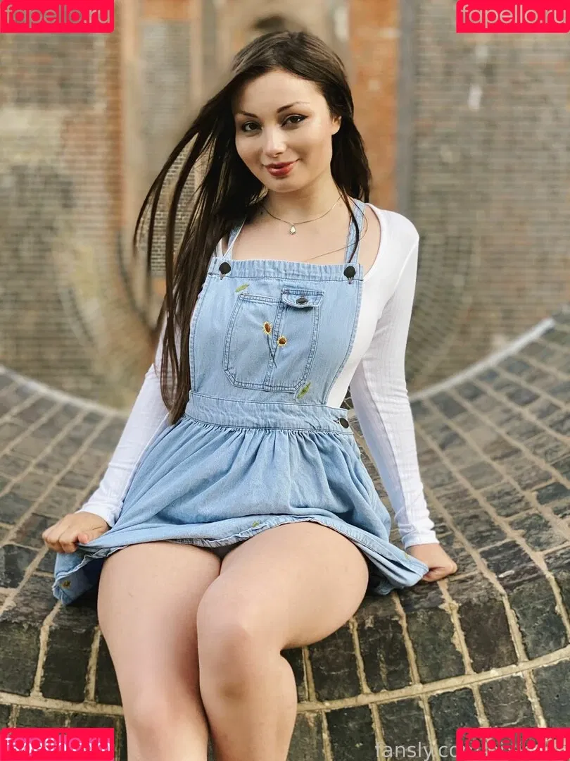 Pixiecat / pixiecatofficial / pixiiecat Onlyfans Photo Gallery 