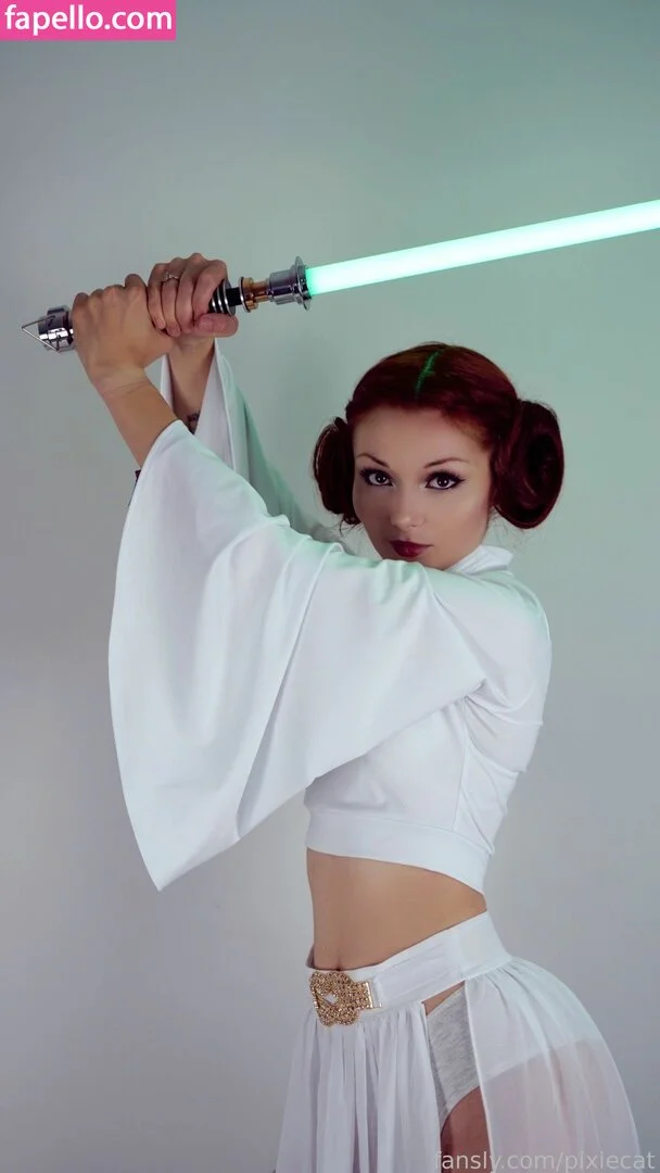 Pixiecat / pixiecatofficial / pixiiecat Onlyfans Photo Gallery 