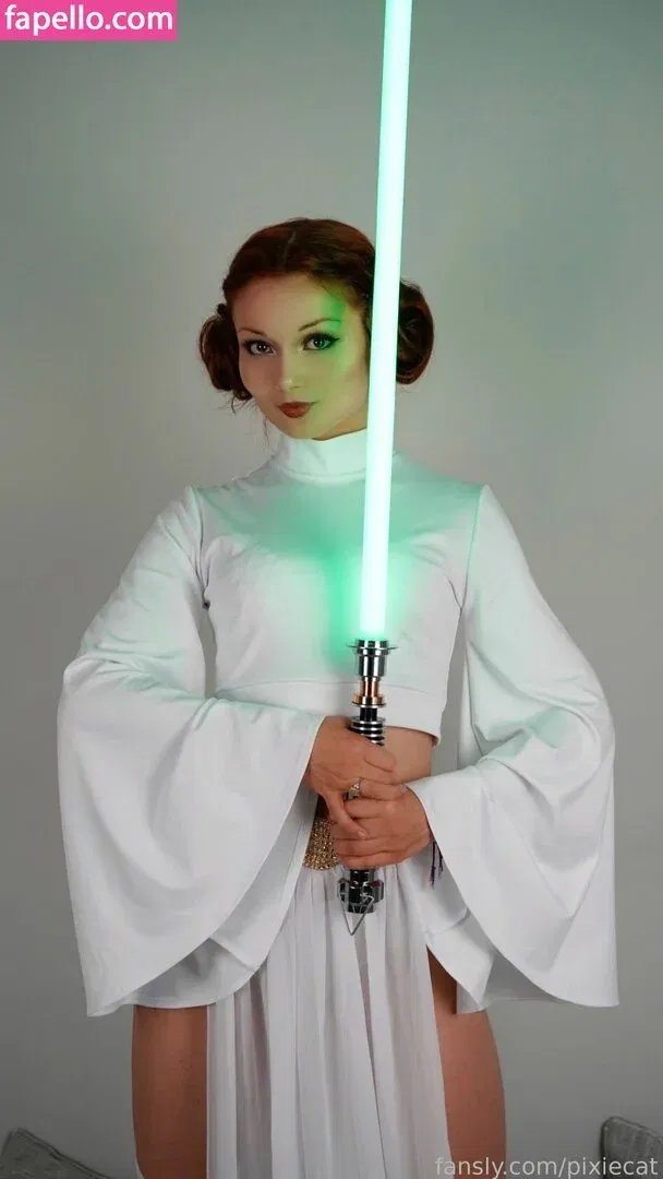 Pixiecat / pixiecatofficial / pixiiecat Onlyfans Photo Gallery 
