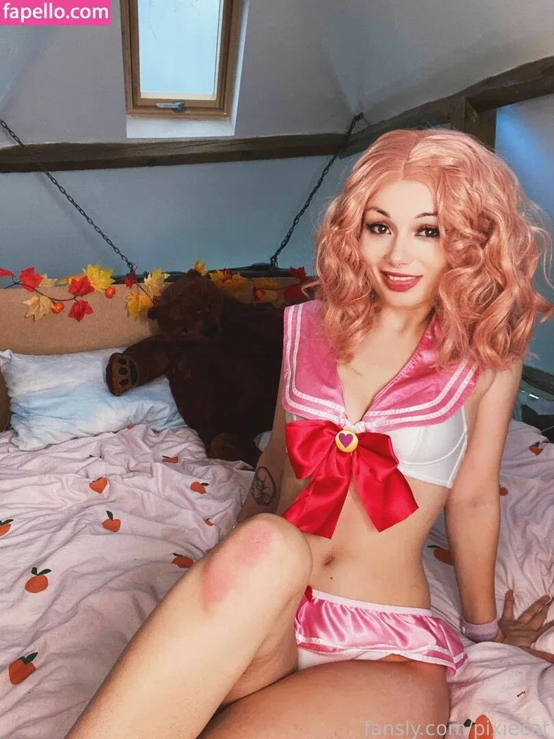 Pixiecat / pixiecatofficial / pixiiecat Onlyfans Photo Gallery 