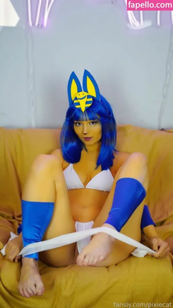 Pixiecat / pixiecatofficial / pixiiecat Onlyfans Photo Gallery 